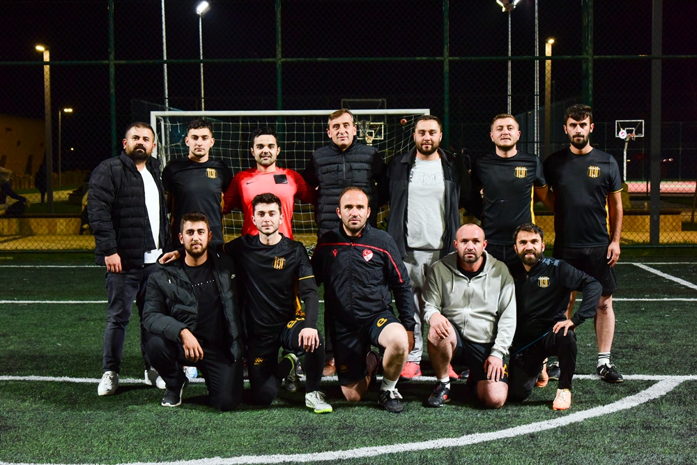 100. Yıl Cumhuriyet Spor Oyunları Personel Turnuvasında Başkanlığımız Takımı Futbol Alanında 1. Oldu